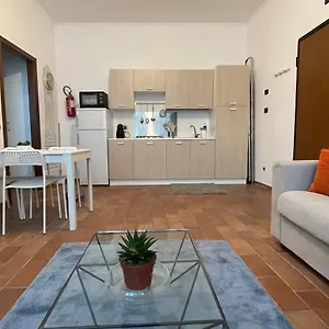 Gens Julia Apartment