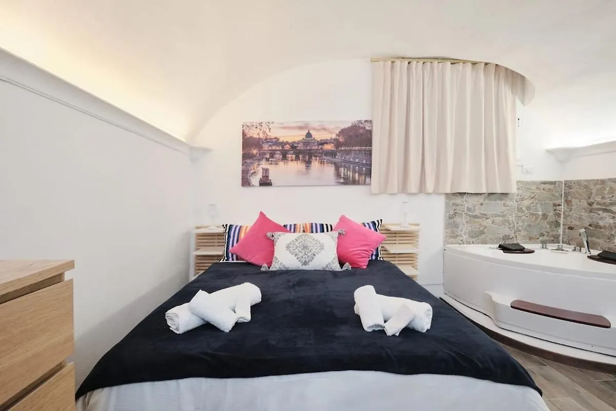 Apartment Casa Chicca Monti - Idromassaggio 900 M Colosseo Italy